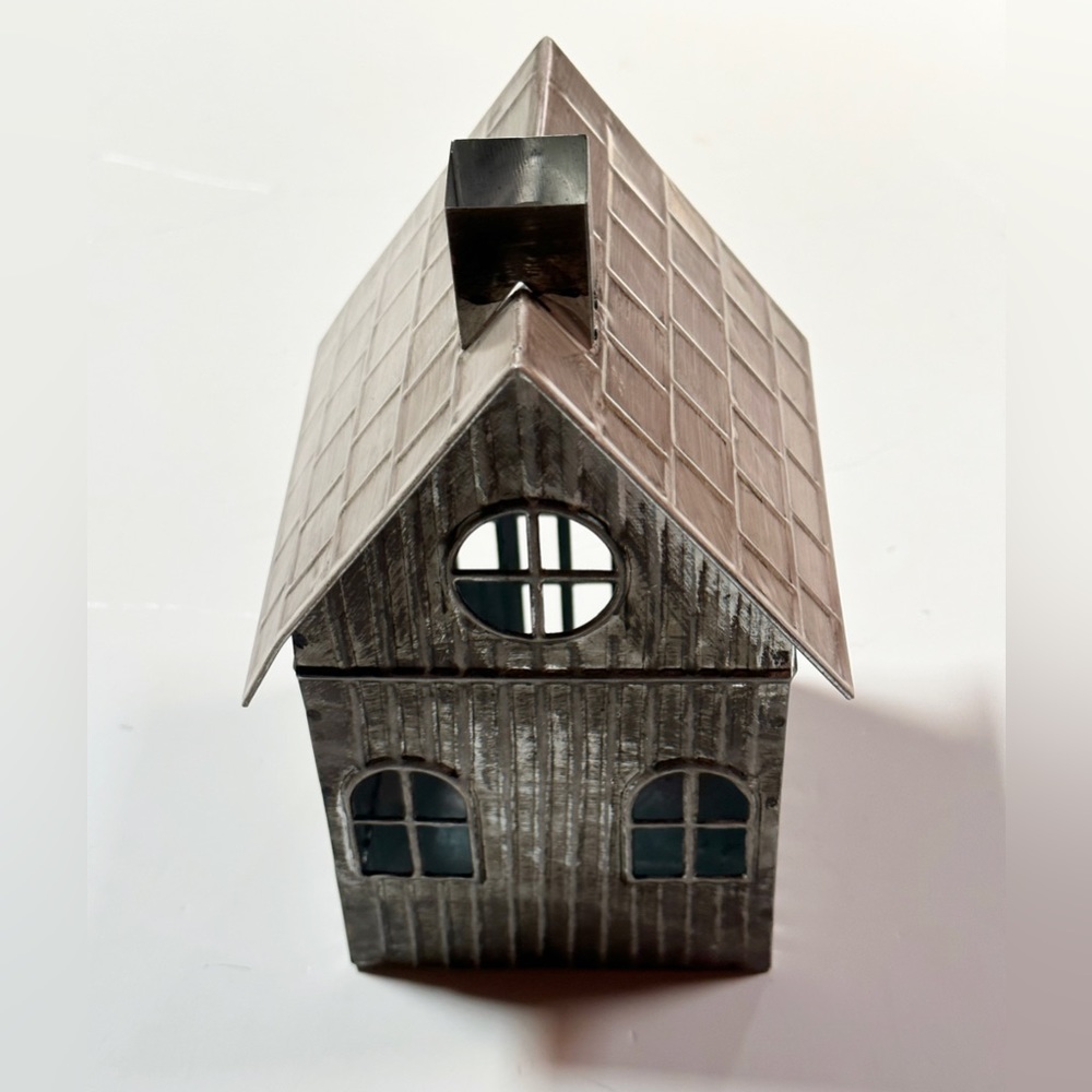 Ashland Metal Farmhouse